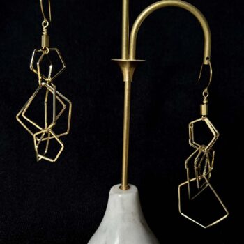Minimalist Brass Earrings – Adjustable Geometric Form